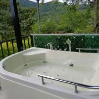 Capibara-Glamping Cabaña, hotel en La Mesa