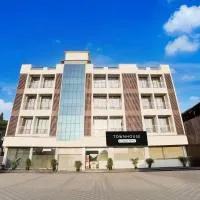 Townhouse Vasai Express Highway Formerly Majestic Inn, отель в городе Māndvi