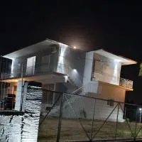 George Arhagelos Villa, hotel in Archángelos
