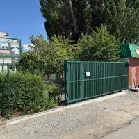 Caravansarai Campsite, hotel v destinaci Kalīnīno
