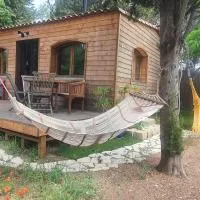 Chalets en pleine nature, hotel en Cournonsec