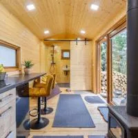 Glamping - Maringotka u Tobíka, готель у місті Oslovice