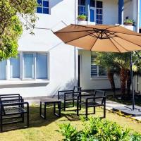 Cozy y Quiet House with Private Garden, hotel near Jorge Wilstermann International Airport - CBB, Cochabamba