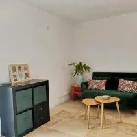 Studio indépendant tout confort, hotel en Pujaut