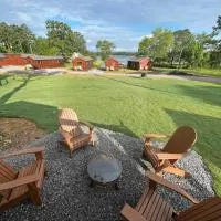 Cowan Creek Lodges, hotel i Centre