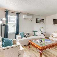 1 Mi to Main St Joplin Cozy Home with Shared Yard!, hotel poblíž Joplin Regional - JLN, Joplin