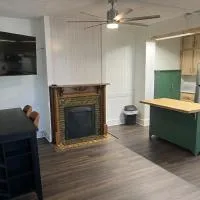 Apartment in Newark, ξενοδοχείο σε Νιούαρκ