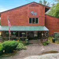Evergreen Valley Inn, hotel a North Lovell