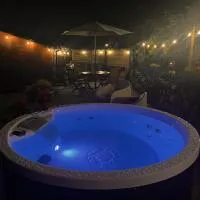Beechtree Chalet، فندق في وارين بوينت