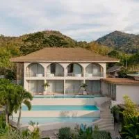 Le La Lake Resort and Spa, hotel di Kaeng Kachan