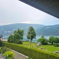 Lake Lodge, hotel em Därligen