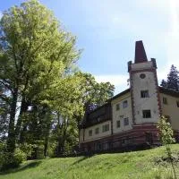 Turistická ubytovna Zámeček, Hotel in Hojsova Stráž