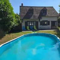 Gite du Puits Tournant - Chambre 3 – hotel w mieście Poilly-lez-Gien