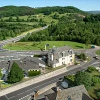 Hôtel-Restaurant Le Calice Du Gevaudan - A75, Hotel in Banassac