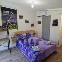 Studio dans le Luberon, hôtel à Céreste