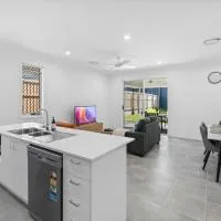 Spacious 4BR Home Great Area close to everything: Ripley şehrinde bir otel
