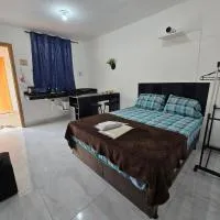 Flat completo 18 minutos da Pecuária de Aparecida de Goiania, hotel di Aparecida de Goiania