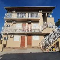 Casa e Kitnets Imbituba Praia da Vila、インビトゥバのホテル