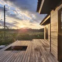 自然と調和するデザイン空間に癒される宿,田園風景,焚火,BBQ,宿M-Kagu, hotelli kohteessa Isumi