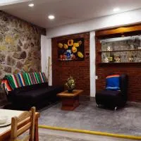 Find Your Perfect Mountain Retreat at House Water، فندق في Xuchi