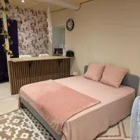 Chez Karine - Appartement, hotel Lédenonban