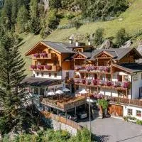 Hotel Residence Rabenstein, hotel v mestu Moso