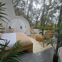 La bulle perchée de Chantilly, Hotel in Gouvieux