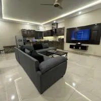 Luxury Family Apartment Across Giga Mall And DHA,伊斯蘭堡的飯店