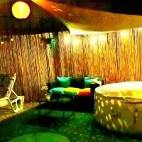 cozy House with Secret Garden & Spa private, hotel en Fortuna