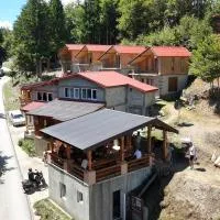 Resort Komovi, отель в городе Kravlja