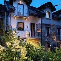 LA VIA DEL SALE accommodations holidays, hotel di Domodossola