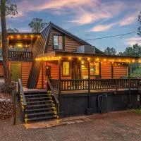 NEW! Hillside Getaway in the Pines, Games, Poker, hotel a Pine