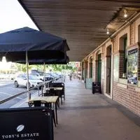 THE FED AND BED TEMORA, hotell i Temora