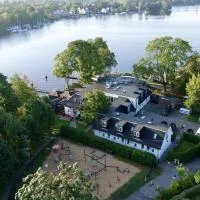 Hotel Altes Fährhaus, hotel in Berlijn