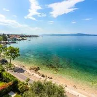 HETA ALAGIC II - Deluxe Beachfront Suites、セルツェのホテル