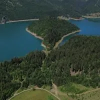 Oaza mira Zlatarsko jezero, hotel u gradu 'Amzići'