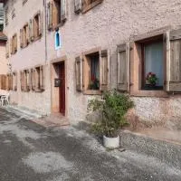 Al Viandante Casa Rosa, ξενοδοχείο σε Ponte nellʼAlpi