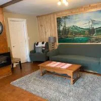 Uncle Bills Cabin Entire home 6 min south of town, hotel u gradu Golden