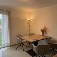 Ketsch में, होटल Moderne Erdgeschosswohnung und eigenem Garten für bis zu 4 Personen