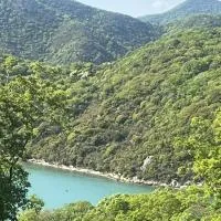 Smith's island Hut, hotel en Hinase
