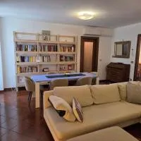 Tricesimo Appartamento Suite in Centro Storico, хотел в Tricesimo