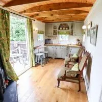 Natures Nook - Luxury XL Wagon Louth Lincolnshire, hótel í Louth