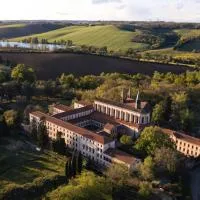 Hotellerie de l'Abbaye du Désert, hotel Bellegarde városában
