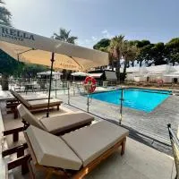El Eden, hotel em El Ejido