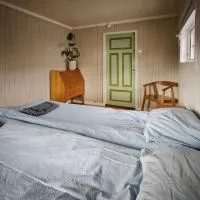 2 Houses & A Barn Double Room, hotel a Vestvågøya