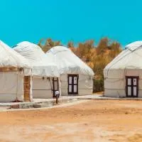 Aidar Yurt Camp, отель в городе Taldy
