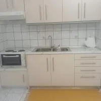 Ευρυχωρο ισόγειο διαμέρισμα, hotel u gradu Moláoi