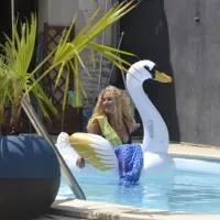 Studio Idéal pour 2 à 3 personnes avec une piscine dans la maison principale – hotel w mieście Chef-Boutonne