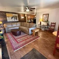 3BR Mountain Condo Pet Friendly, hotelli kohteessa Victor