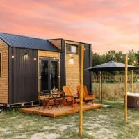 La Casa Errante X by Tiny Away, hotel v destinácii Castilenti